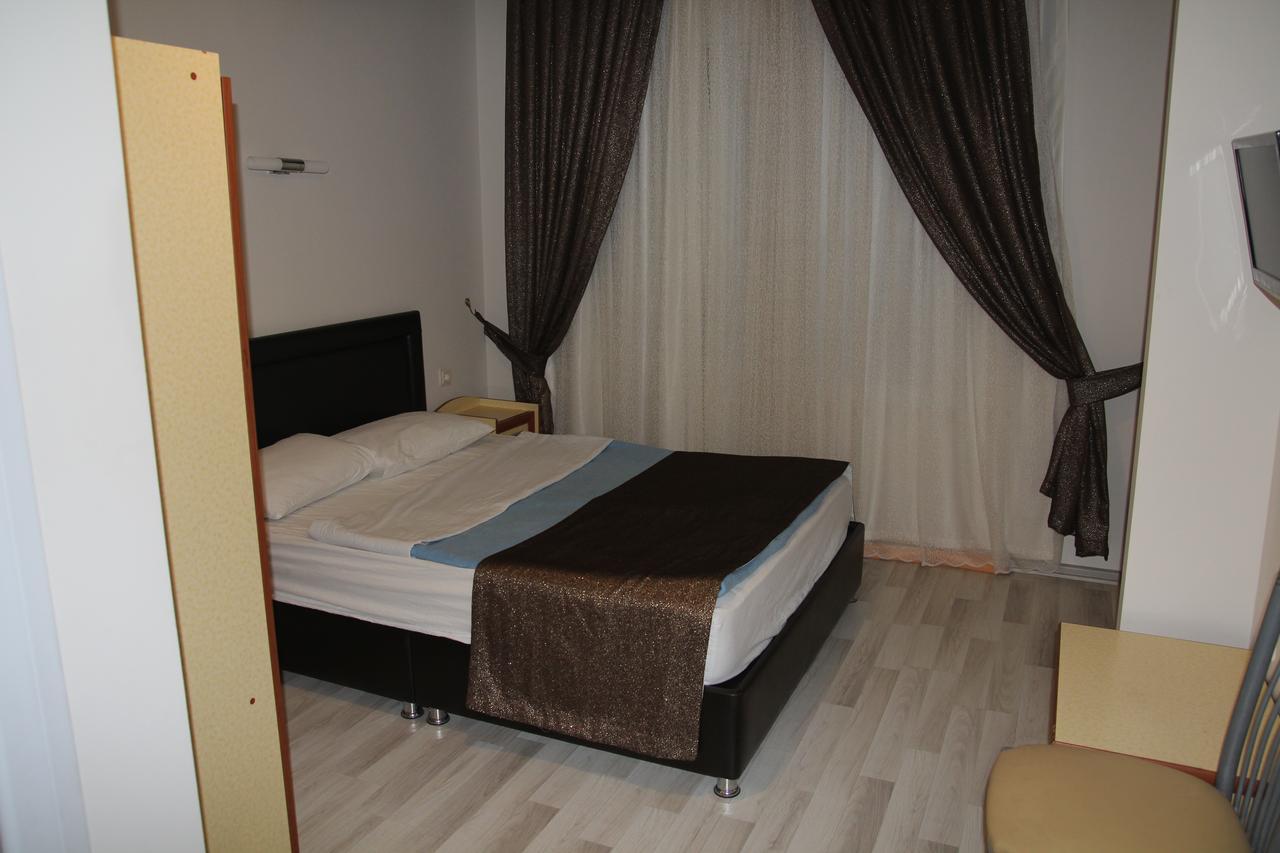 Dostlar Hotel Mersin  Exterior foto